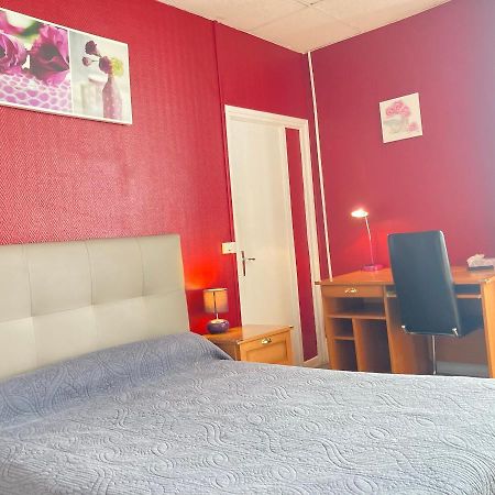 Aigle D'Or Hotell Thiers Eksteriør bilde