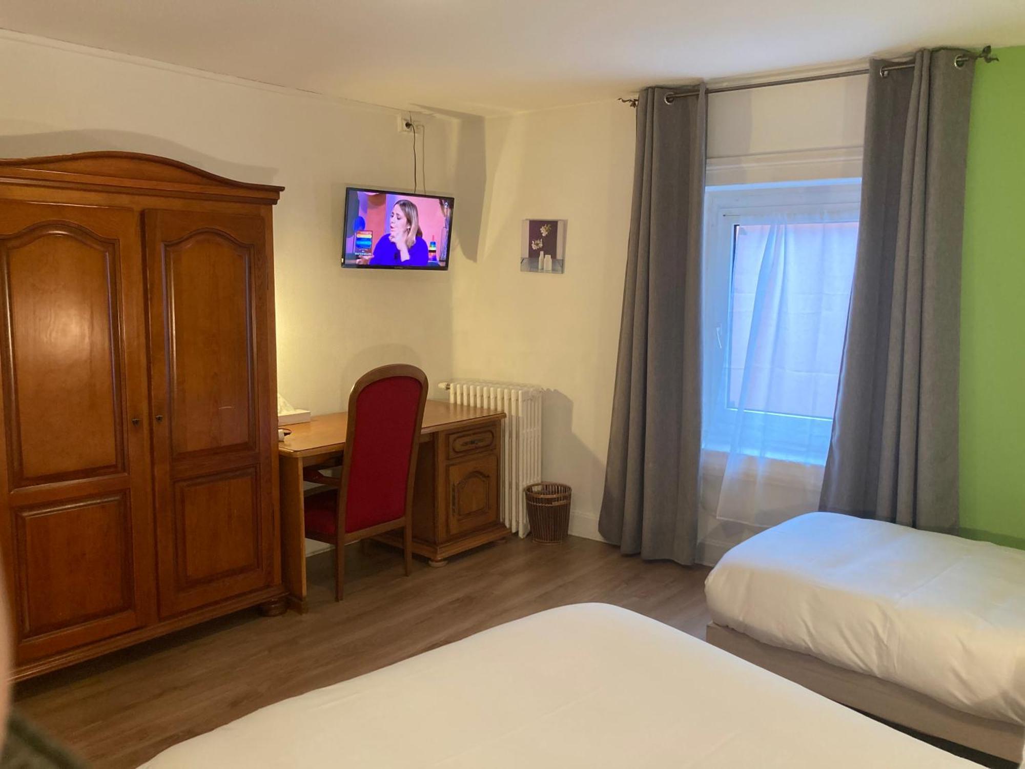 Aigle D'Or Hotell Thiers Eksteriør bilde