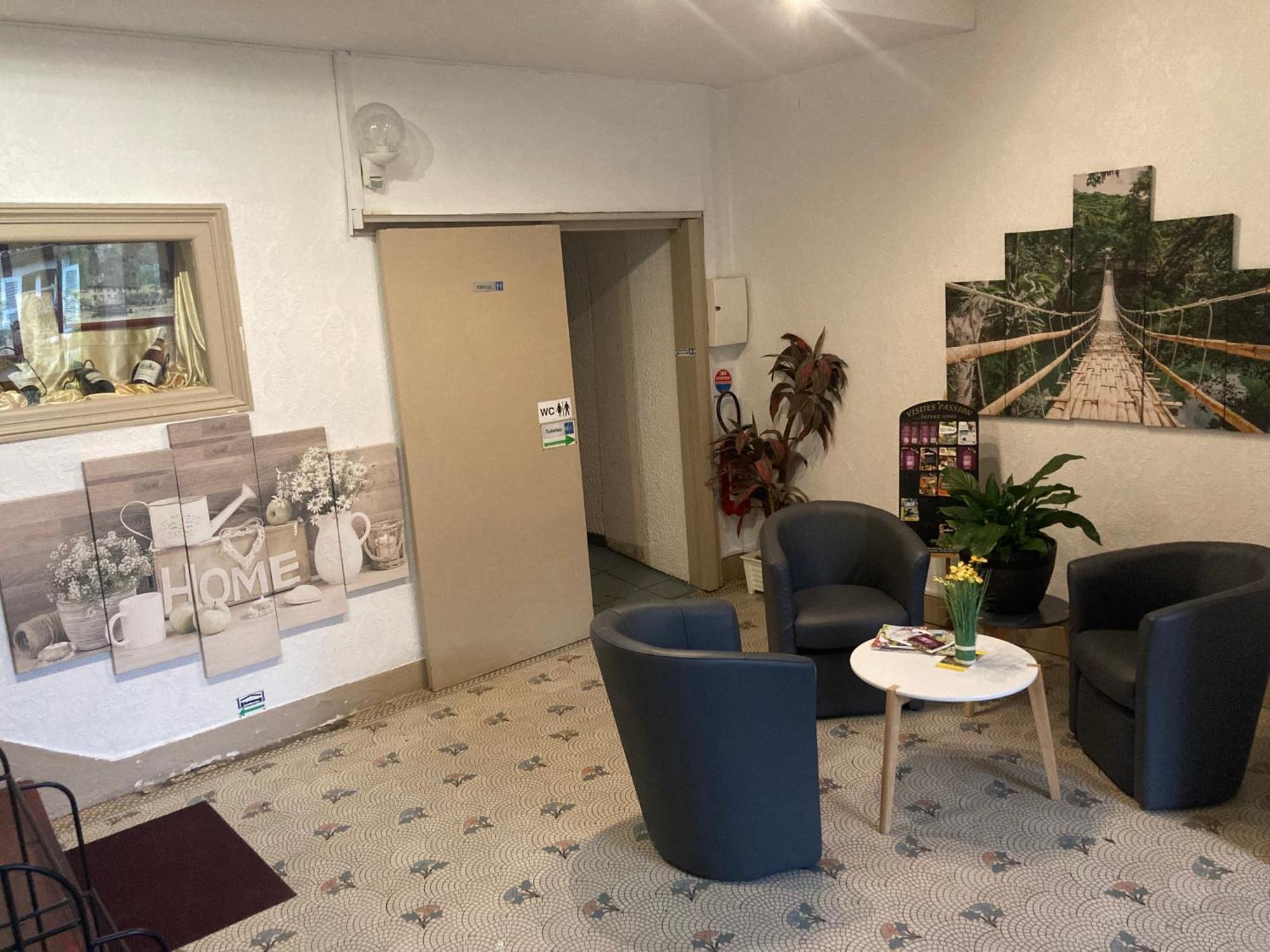 Aigle D'Or Hotell Thiers Eksteriør bilde