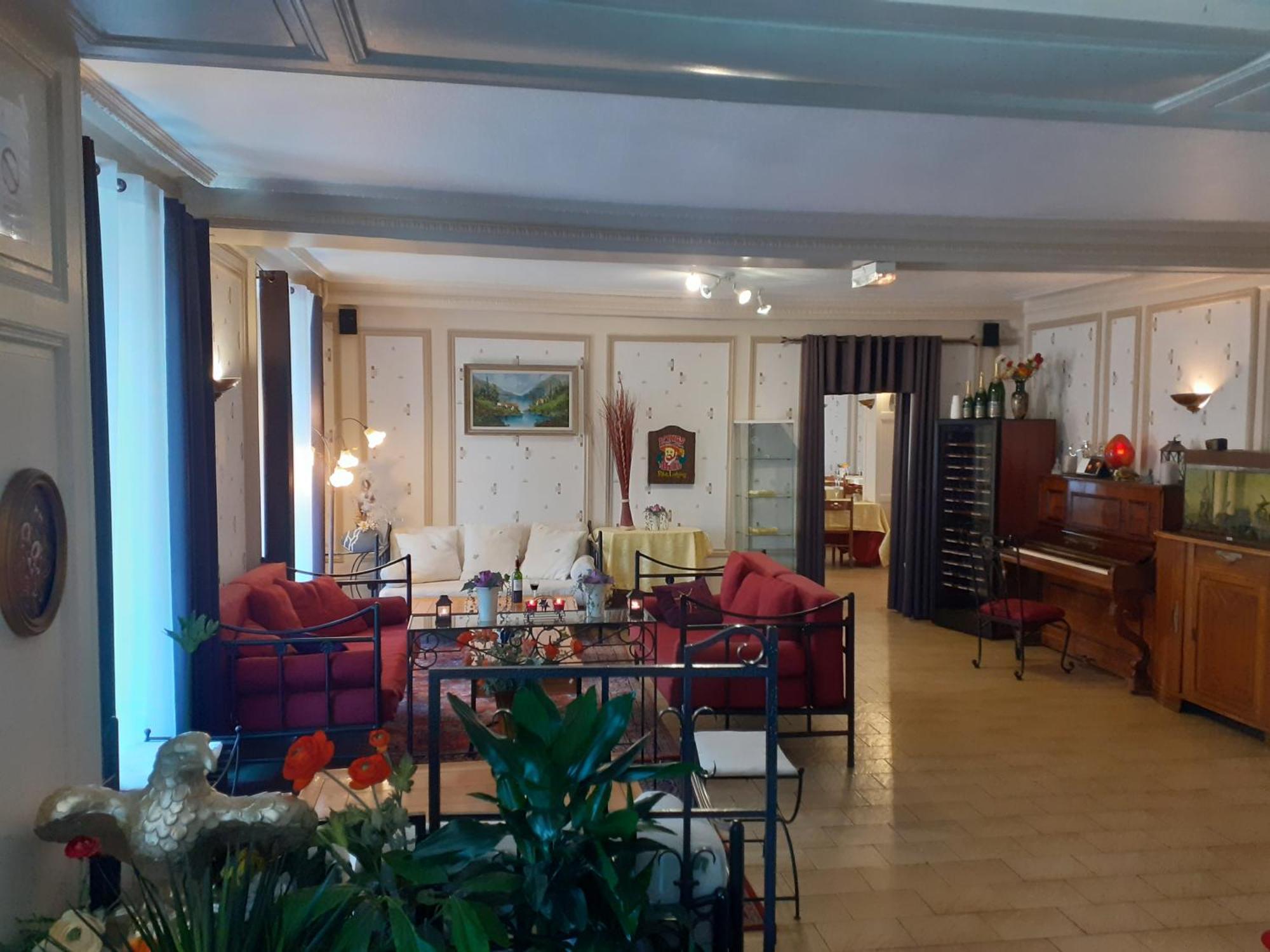 Aigle D'Or Hotell Thiers Eksteriør bilde
